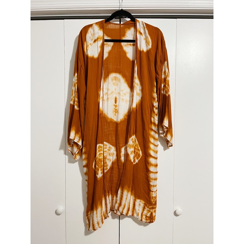 One Size Fits All Knee Length Orange and White Tye-Dye Kimono